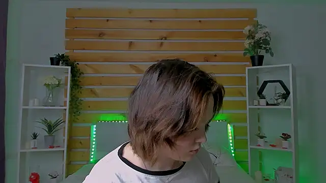 Mary Bryantt online show from 02-07-26, 08:18