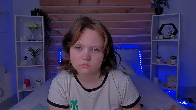 Mary Bryantt online show from 02-11-26, 01:21