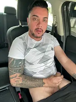 Snapshot of Diegohernan17 chatting on 02-26-26, 03:00 Diegohernan17 online show from 02-26-26, 03:00