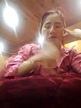 Belinda-686 online show from 12-17-25, 01:17