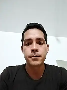 Chris hot33 online show from 12-18-25, 05:46