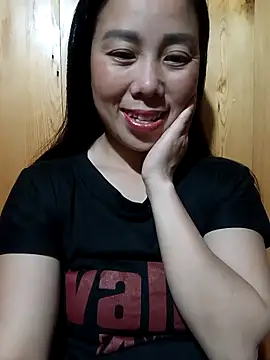 Chloe-ee online show from 12-22-25, 02:30