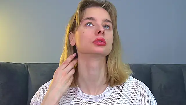 Snapshot of MerlinMeyer chatting on 02-08-26, 06:28 MerlinMeyer online show from 02-08-26, 06:28