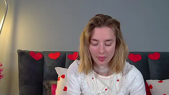 Snapshot of MerlinMeyer chatting on 02-15-26, 08:02 MerlinMeyer online show from 02-15-26, 08:02