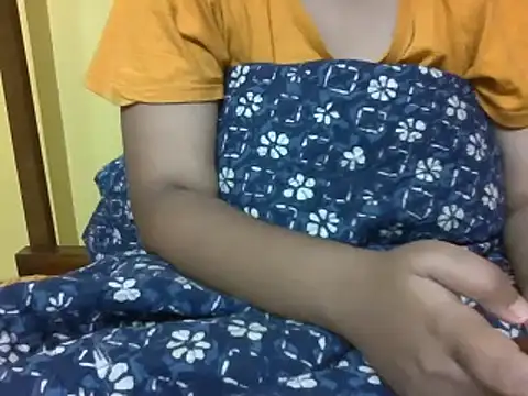 Snapshot of miss_kirandeep chatting on 12-16-25, 07:30 miss kirandeep online show from 12-16-25, 07:30