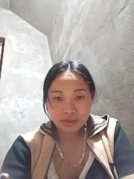 Snapshot of Maikha08 chatting on 01-06-26, 01:15 Maikha08 online show from 01-06-26, 01:15