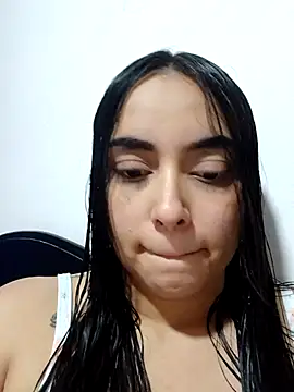 latin mommy  online show from 02-28-26, 02:56