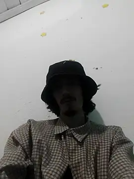 sk8-boy online show from 01-18-26, 04:16