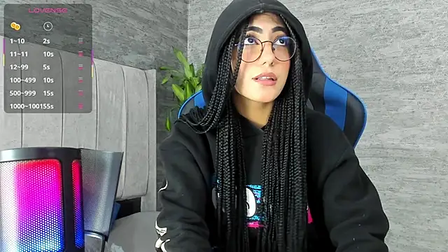 Odett Khast online show from 12-21-25, 05:58