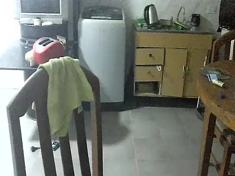 Snapshot of Franalbera chatting on 12-18-25, 03:56 Franalbera online show from 12-18-25, 03:56