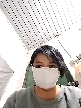 Snapshot of Girl-6868 chatting on 12-17-25, 01:39 Girl-6868 online show from 12-17-25, 01:39