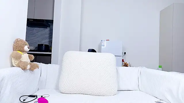 Snapshot of xinxinchuxin661 chatting on 02-12-26, 02:12 xinxinchuxin661 online show from 02-12-26, 02:12