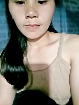 Uzi-na online show from 12-17-25, 01:06