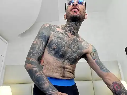 CalvinKorvus online show from 12-20-25, 01:07