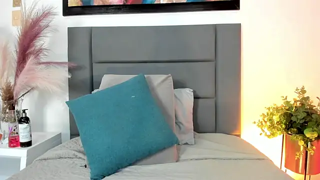 Snapshot of GahiaBelucci chatting on 02-26-26, 11:53 GahiaBelucci online show from 02-26-26, 11:53