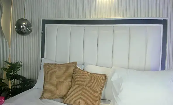 FiorelaSton online show from 04-11-26, 04:06