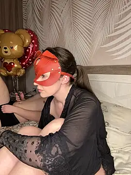 Snapshot of me_myhubby chatting on 02-14-26, 01:35 me myhubby online show from 02-14-26, 01:35