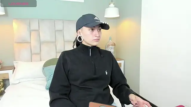 Snapshot of Demetra-Nox01 chatting on 01-11-26, 03:22 Demetra-Nox01 online show from 01-11-26, 03:22