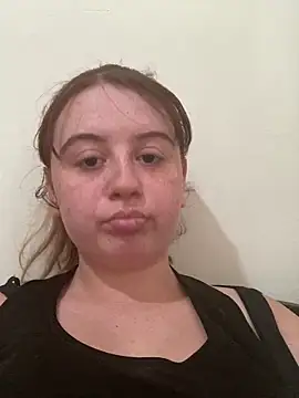 Snapshot of pomelito2 chatting on 12-18-25, 03:29 pomelito2 online show from 12-18-25, 03:29