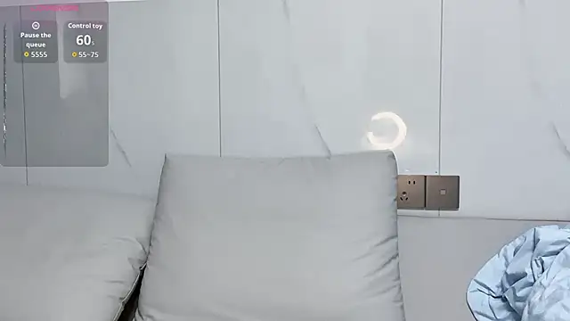 Snapshot of Mona-u chatting on 02-13-26, 05:25 Mona-u online show from 02-13-26, 05:25