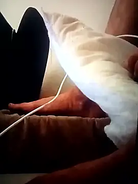 cazzigrossi23 online show from 12-18-25, 02:45