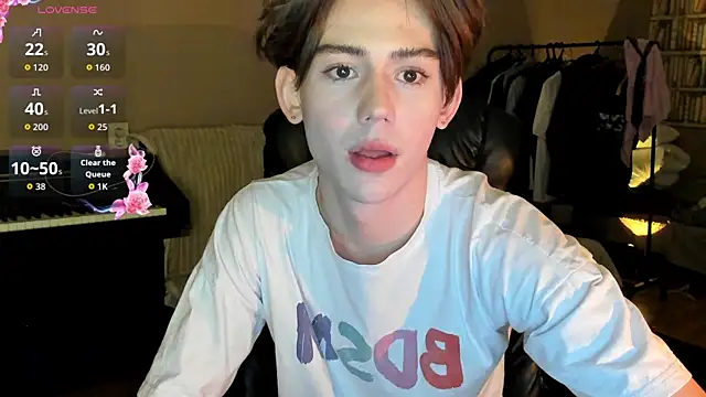 Snapshot of winsdor chatting on 01-08-26, 09:39 winsdor online show from 01-08-26, 09:39