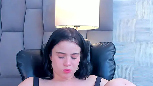 Snapshot of ChannelWhitee_ chatting on 01-14-26, 09:09 ChannelWhitee online show from 01-14-26, 09:09