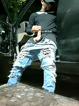 Snapshot of PIGHIGHDIRTY_p0 chatting on 02-14-26, 06:10 PIGHIGHDIRTY p0 online show from 02-14-26, 06:10