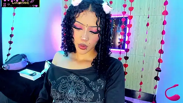 Snapshot of dolly_boob chatting on 03-03-26, 04:07 dolly boob online show from 03-03-26, 04:07