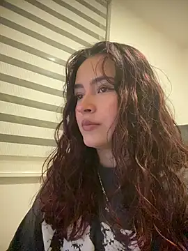 AnneRosse online show from 01-18-26, 01:53