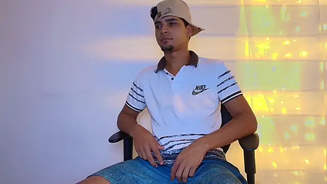 Alejandro Dirty online show from 12-21-25, 10:06