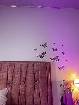 Snapshot of Violetta_Moretti chatting on 01-17-26, 12:37 Violetta Moretti online show from 01-17-26, 12:37