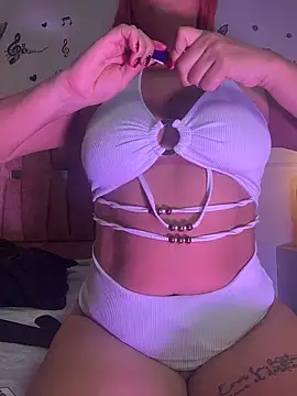 Snapshot of Violetta_Moretti chatting on 02-08-26, 01:53 Violetta Moretti online show from 02-08-26, 01:53