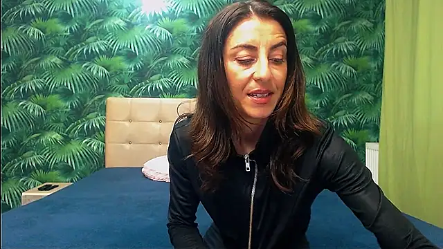 Stella John online show from 01-12-25, 09:30