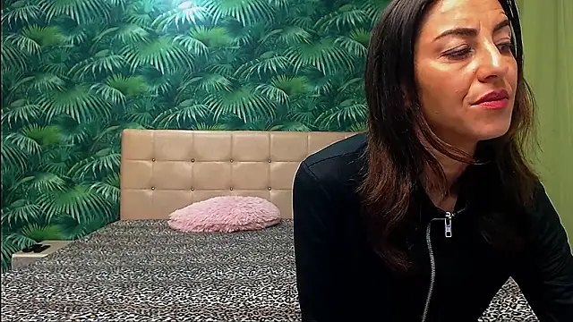 Stella John online show from 01-19-25, 05:26