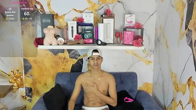 Victor LatinBoy online show from 02-19-26, 03:02