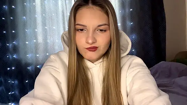 Snapshot of EmllyLighty chatting on 01-17-26, 08:19 EmllyLighty online show from 01-17-26, 08:19