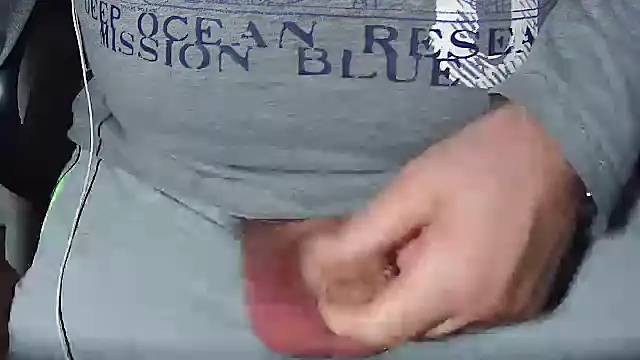 Snapshot of passatwind chatting on 01-16-26, 03:38 passatwind online show from 01-16-26, 03:38