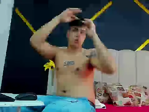 Snapshot of ThomasThund chatting on 02-02-26, 01:43 ThomasThund online show from 02-02-26, 01:43