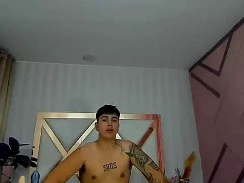 Snapshot of ThomasThund chatting on 02-05-26, 03:44 ThomasThund online show from 02-05-26, 03:44