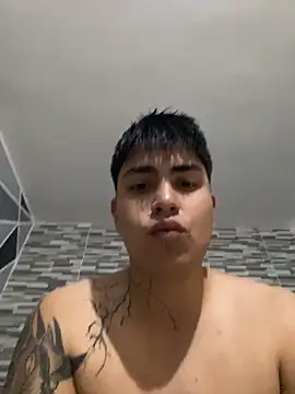 Snapshot of ThomasThund chatting on 02-08-26, 06:11 ThomasThund online show from 02-08-26, 06:11