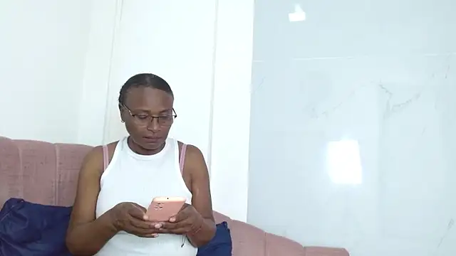 CleopatraIsis online show from 12-22-25, 07:33