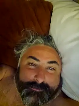 MacGuyver20 online show from 12-21-25, 07:15