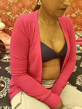 Snapshot of sexy-mahi_ chatting on 01-13-26, 06:24 sexy-mahi online show from 01-13-26, 06:24