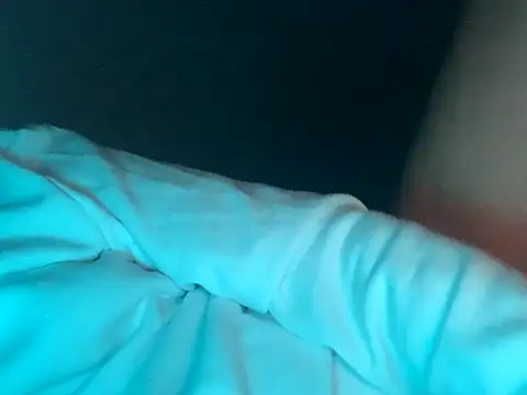 Sevenyearsago online show from 12-22-25, 05:15