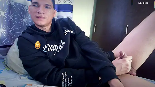 Snapshot of LeonS_20cm chatting on 01-10-26, 10:58 LeonS 20cm online show from 01-10-26, 10:58