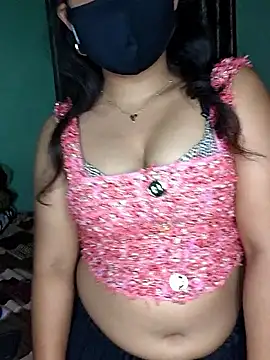 Snapshot of Saumyy chatting on 02-08-26, 05:05 Saumyy online show from 02-08-26, 05:05