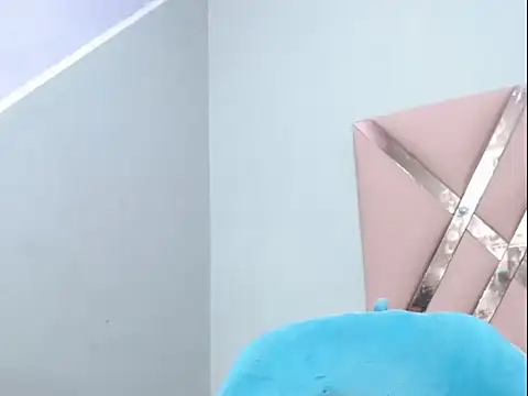 latina ts july online show from 02-20-26, 07:32