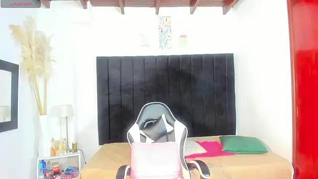 karen adamss online show from 01-10-26, 03:52