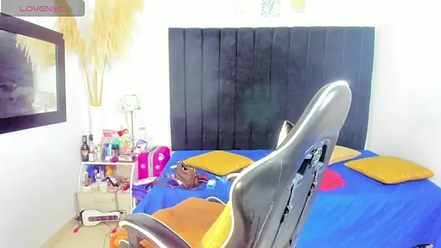 karen adamss online show from 04-08-26, 05:07